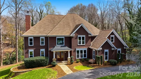 $960,000 | 3916 2nd St Drive Northwest, Hickory, NC 28601