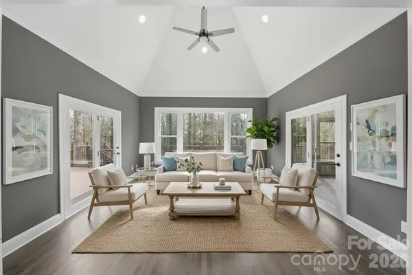 $960,000 | 3916 2nd St Drive Northwest, Hickory, NC 28601