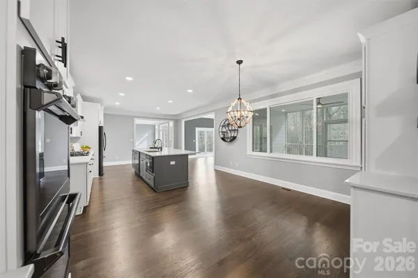 $960,000 | 3916 2nd St Drive Northwest, Hickory, NC 28601