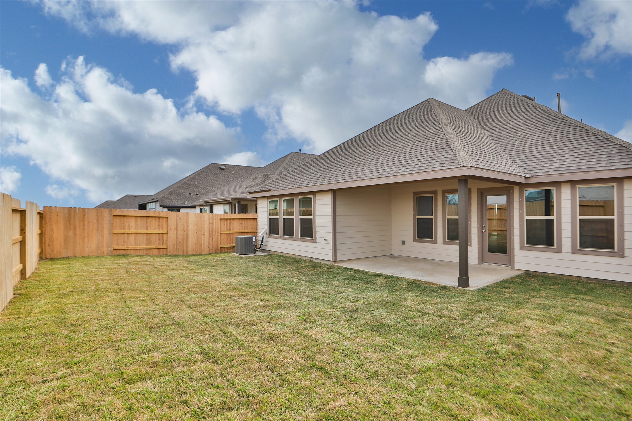 803 Evergreen Frst Lane Rosharon, TX 77583 - Photo 31 of 31 a front view of a house with yard