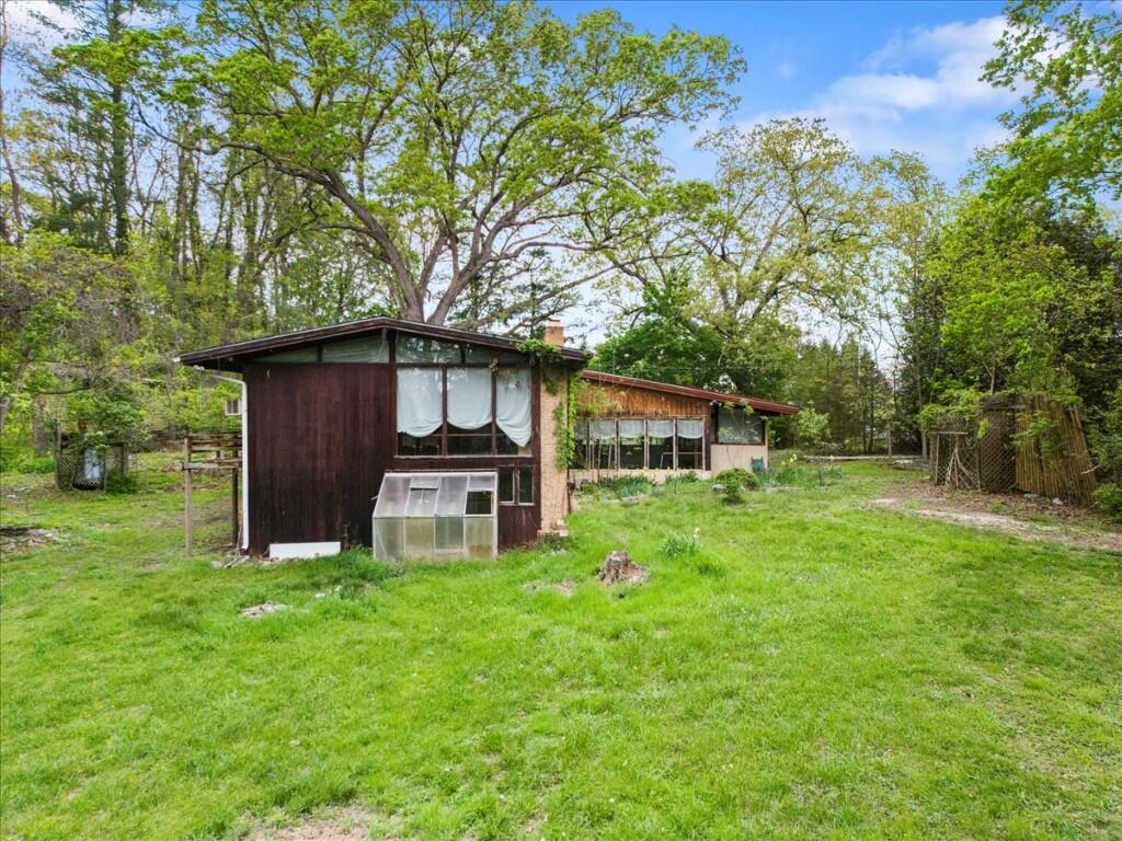 1817 English Forest Road Pulaski, VA 24301 - Photo 3 of 45 03-3