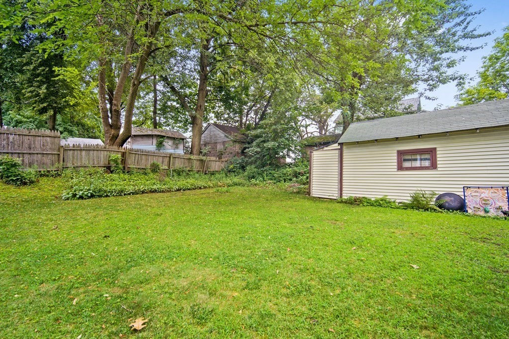 641 Bay Street Springfield, MA 01109 - Photo 17 of 18 Gallery Image 17