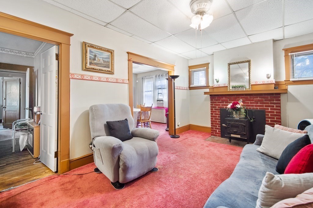 641 Bay Street Springfield, MA 01109 - Photo 4 of 18 Gallery Image 4