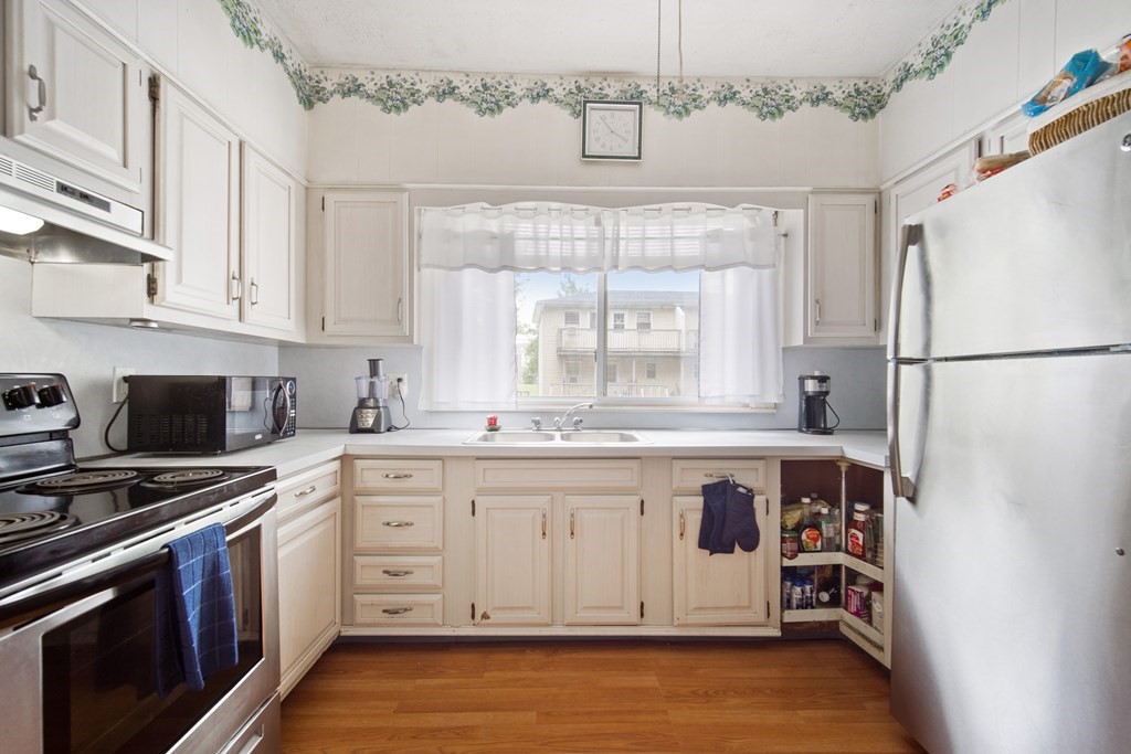641 Bay Street Springfield, MA 01109 - Photo 7 of 18 Gallery Image 7