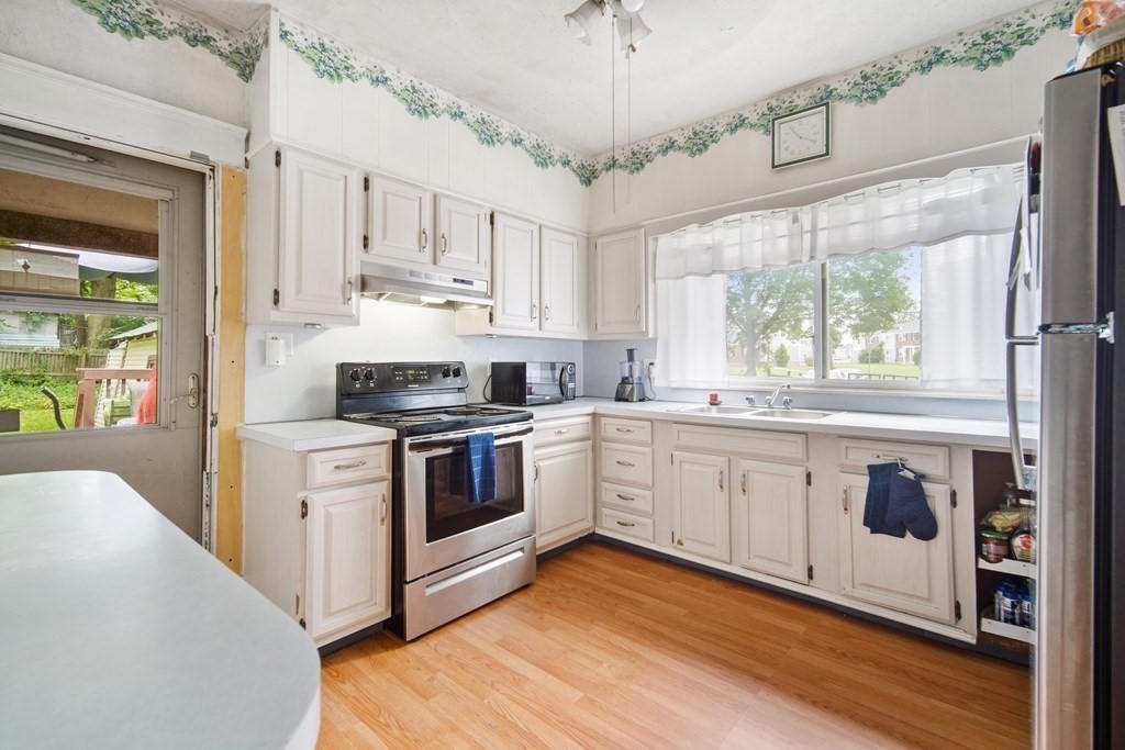 641 Bay Street Springfield, MA 01109 - Photo 8 of 18 Gallery Image 8