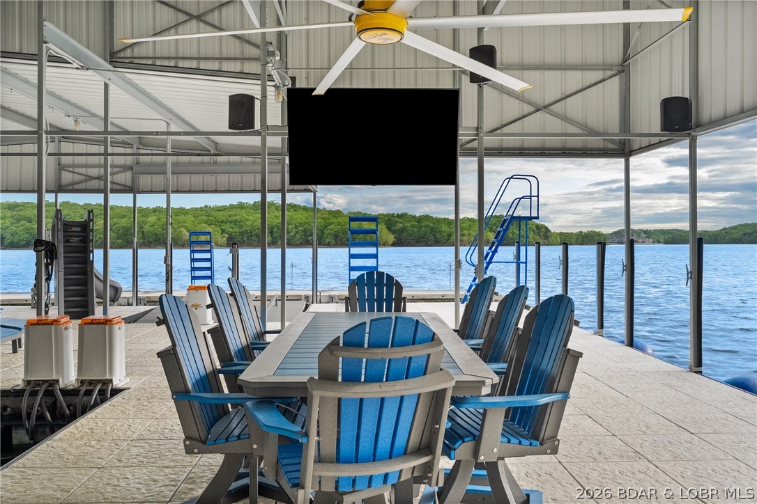 777 Malibu Road Osage Beach, MO 65065 - Photo 84 of 100 FRONT ROW seats the boat races.