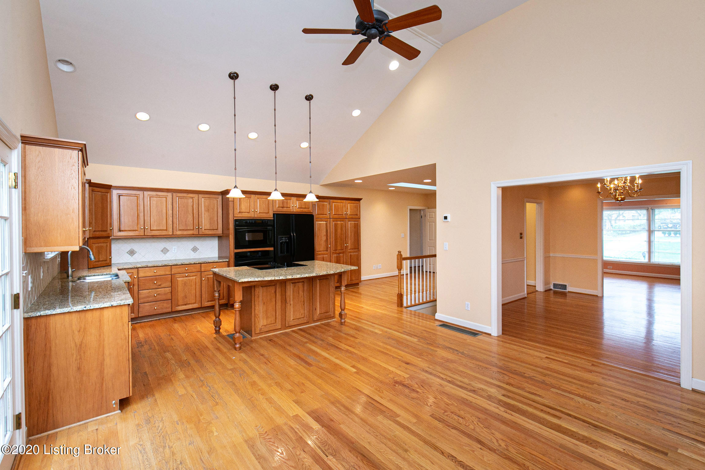 212 Choctaw Road Louisville, KY 40207 - Photo 12 of 49 _DUB6312