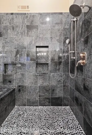 $8,000 | 29 Northwoods Road, Asbury Park, NJ 07712