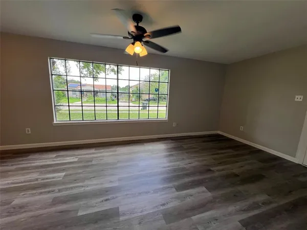 $1,595 | 109 Ray Street, Unit A B, Arlington, TX 76010