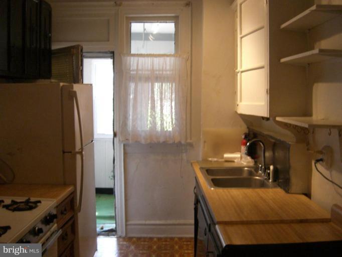 1356 Spring Road Northwest Washington, DC 20010 - Photo 13 of 22 Kitchen #3