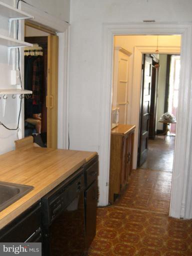 1356 Spring Road Northwest Washington, DC 20010 - Photo 14 of 22 Hallway