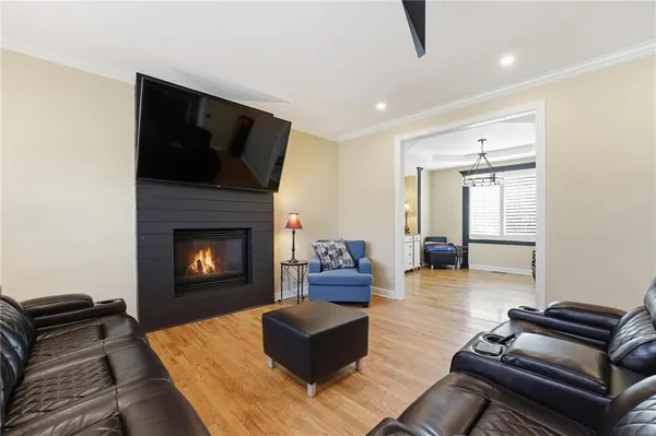 $520,000 | 15645 West 154th Street, Olathe, KS 66062