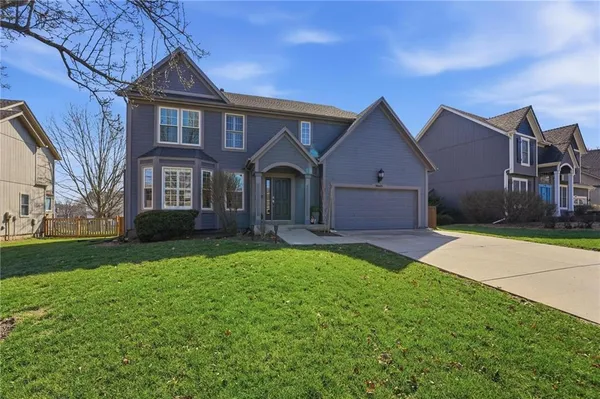 $520,000 | 15645 West 154th Street, Olathe, KS 66062