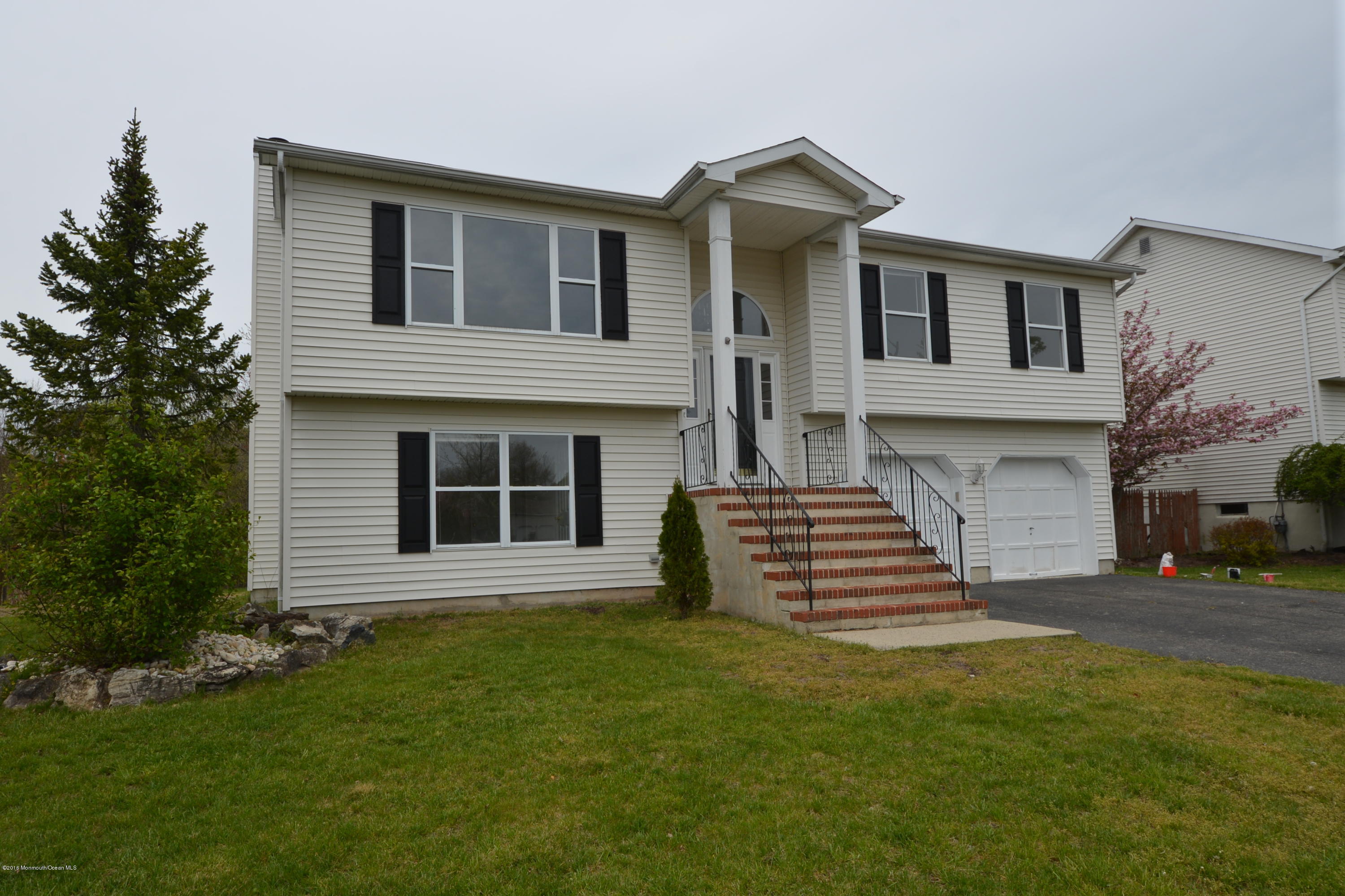 28 Netty Street Howell, NJ 07731 - Photo 13 of 13 Woodland - Netty 063
