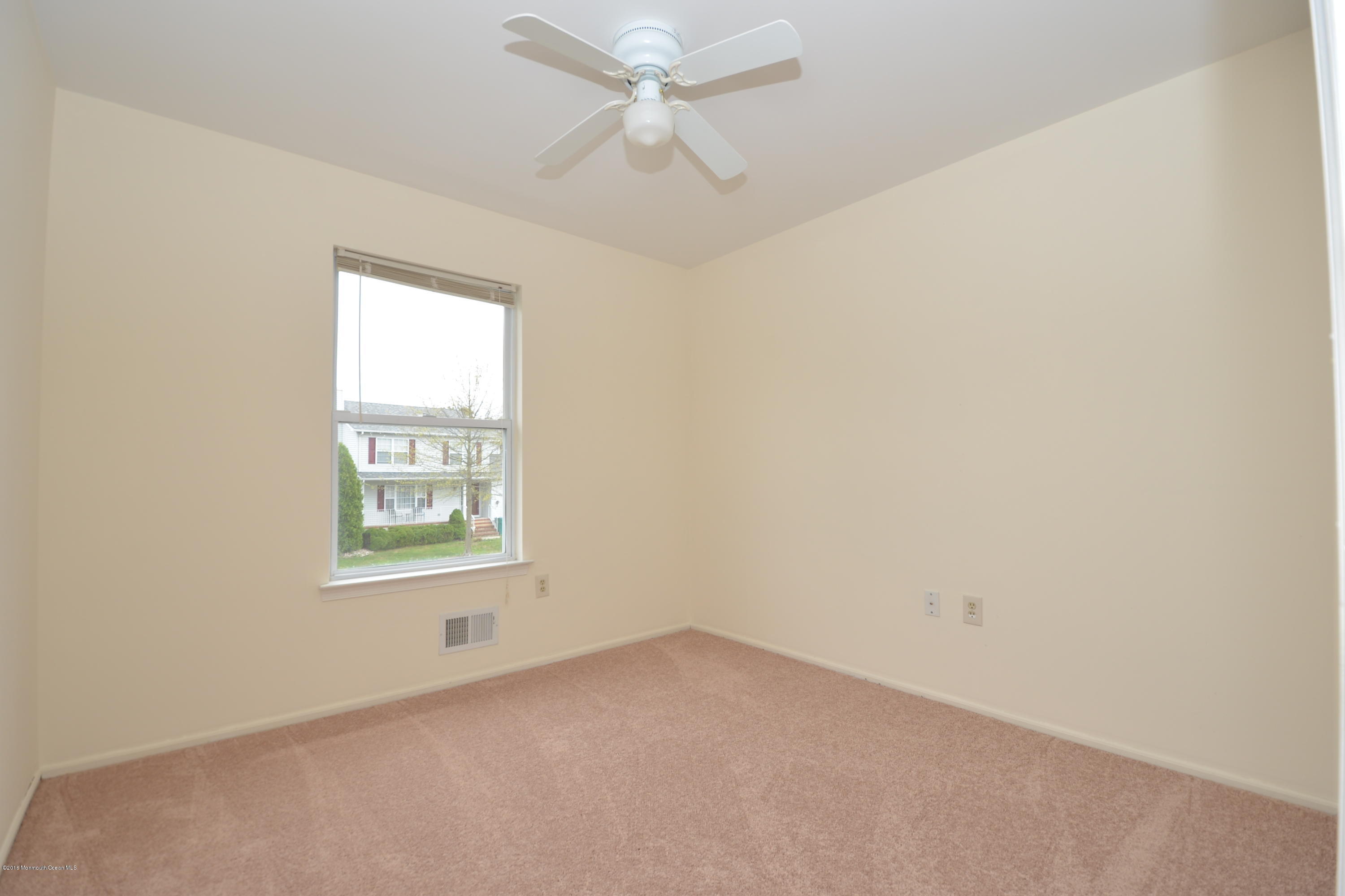 28 Netty Street Howell, NJ 07731 - Photo 9 of 13 Woodland - Netty 053