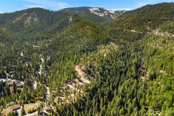 $1,190,000 | 6424 Summit View Place, Wenatchee, WA 98801