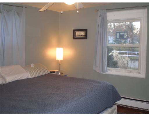 9 Elizabeth Road Barrington, RI 02806 - Photo 9 of 16 Master Bedroom.