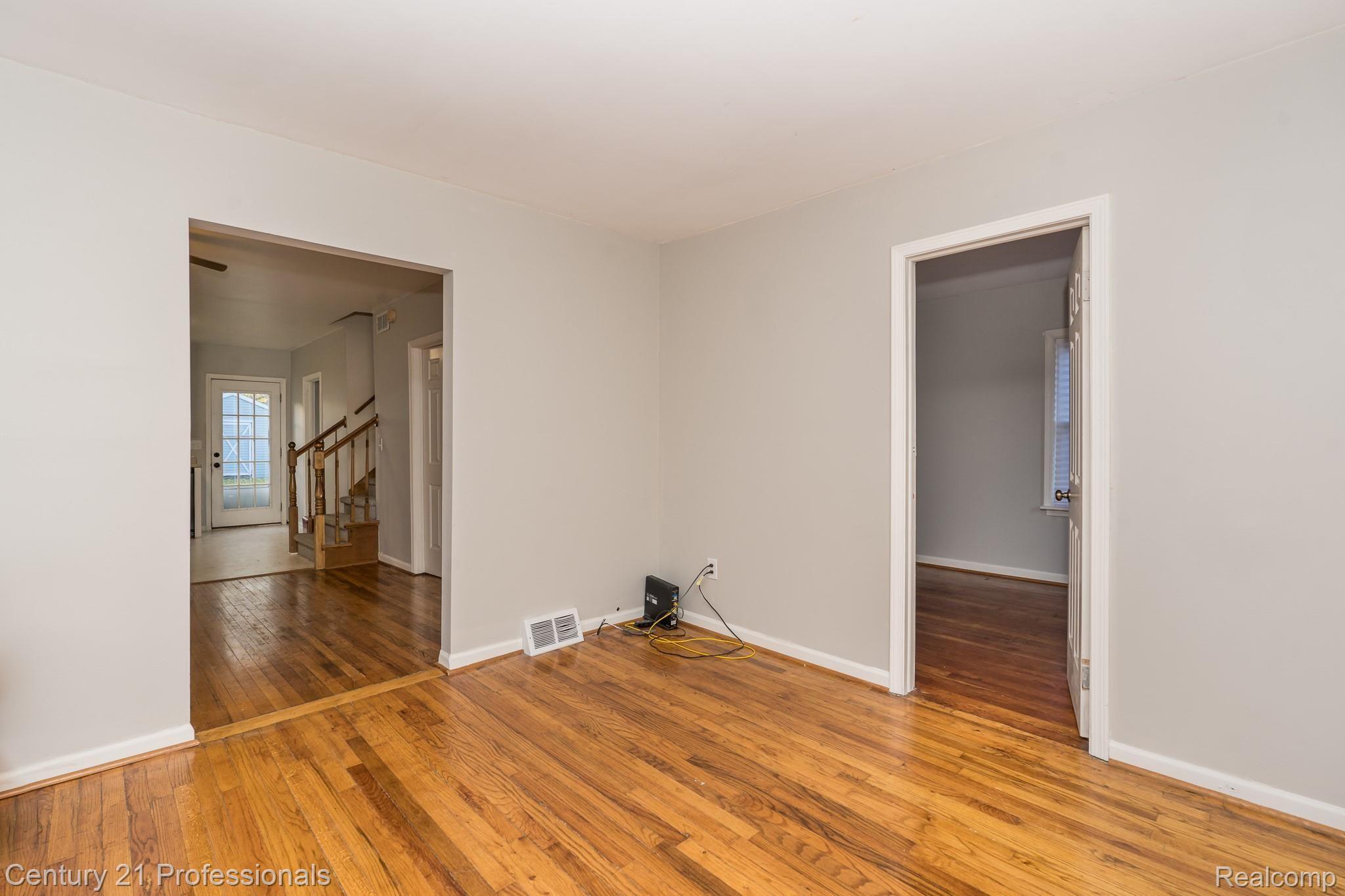2450 Gerald Avenue Rochester, MI 48307 - Photo 17 of 24 view from living room (bedroom/office to the right)