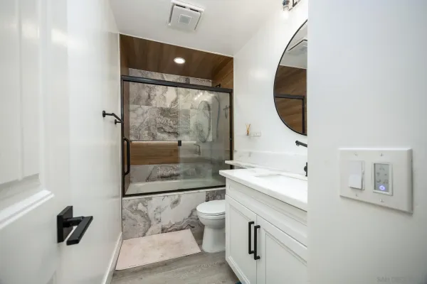 $465,000 | 810 East Washington Avenue, Unit E, Escondido, CA 92025