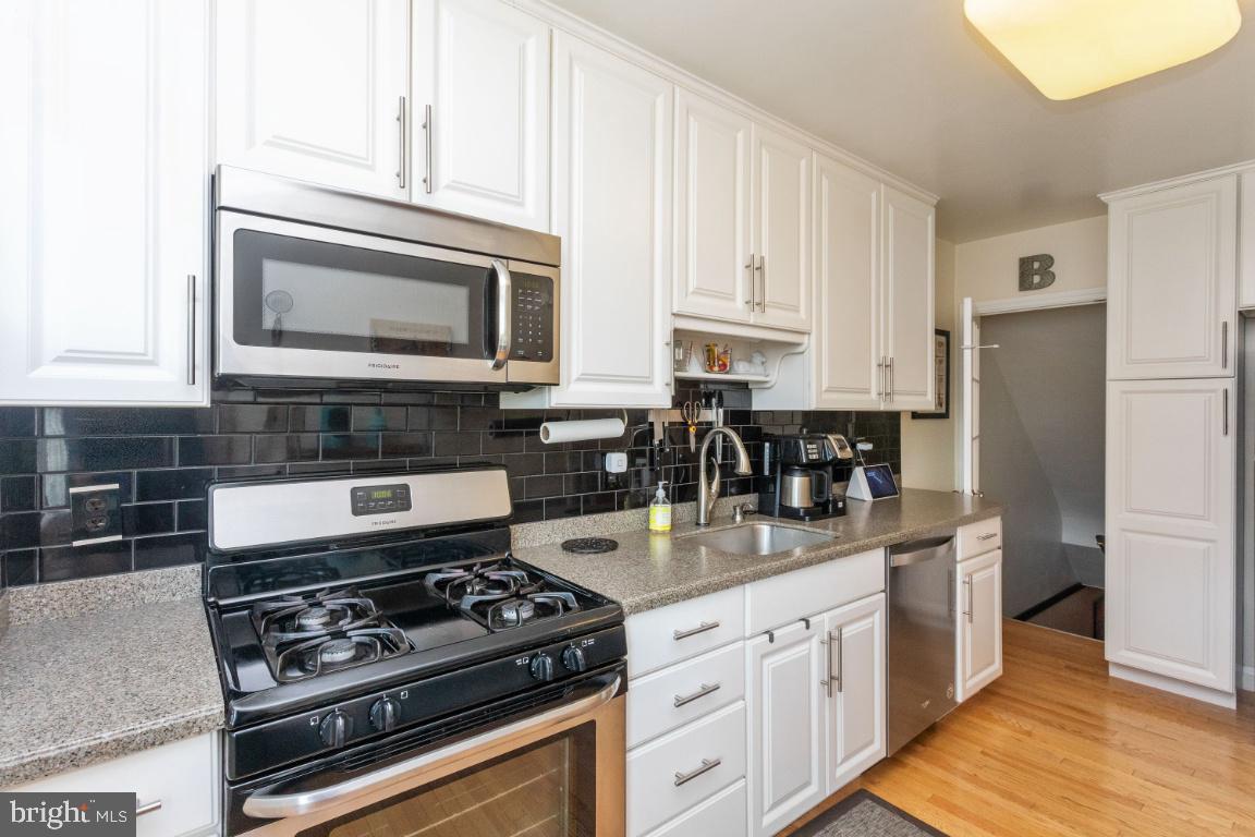 6133 Northdale Road Baltimore, MD 21228 - Photo 15 of 38 Head down to lower level