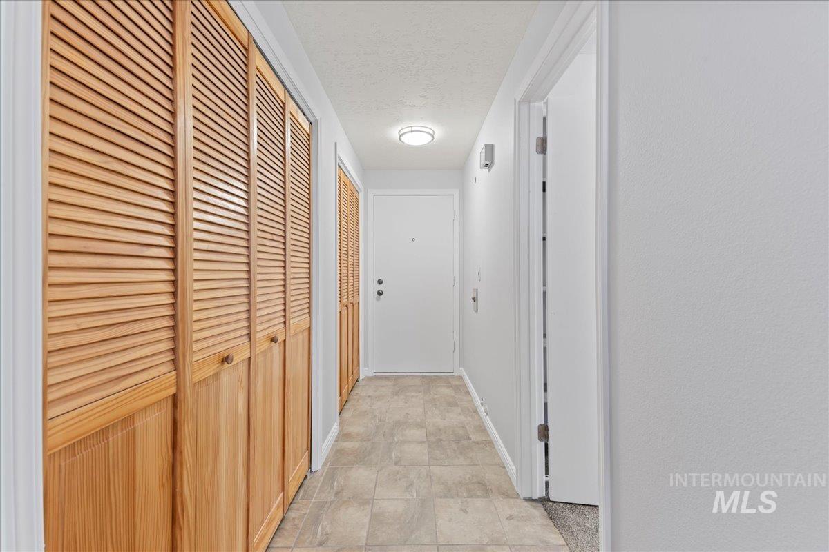 1419 Camel Back Lane, Unit B103 Boise, ID 83702 - Photo 4 of 45