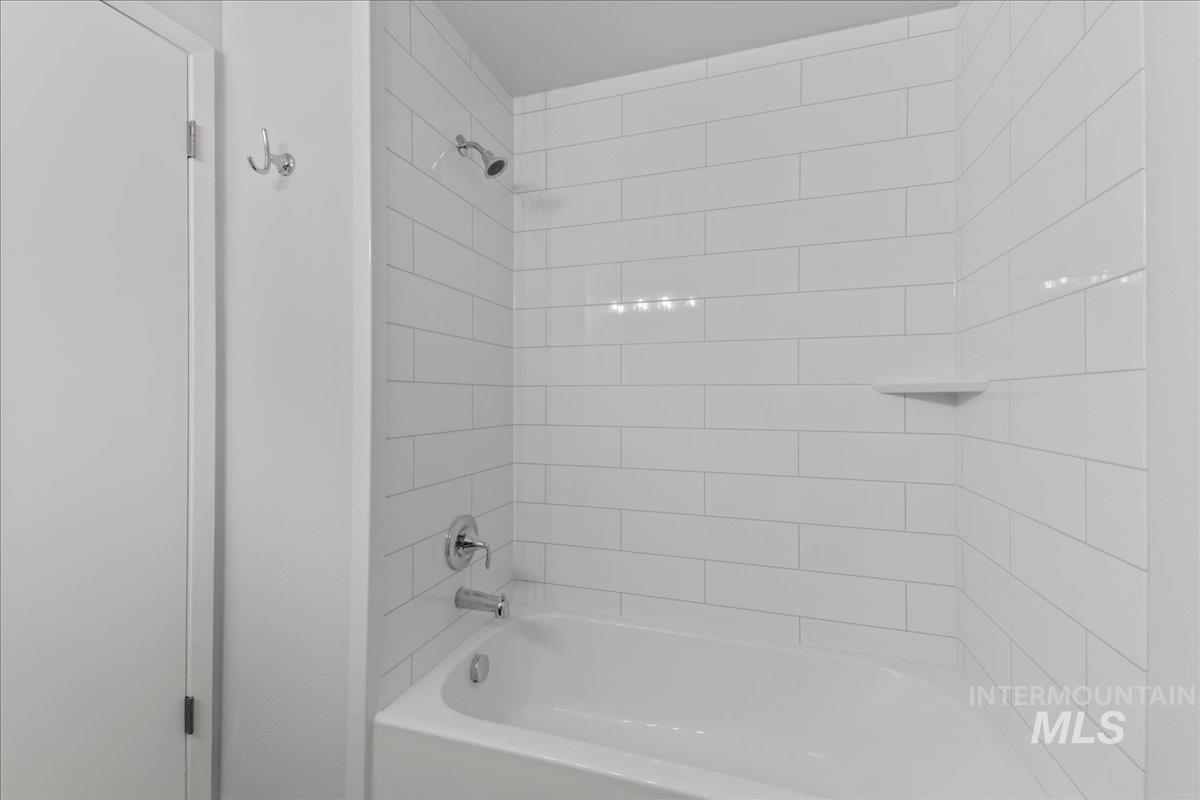 1419 Camel Back Lane, Unit B103 Boise, ID 83702 - Photo 7 of 45