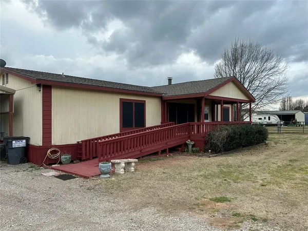 $225,000 | 212 Rose Circle, Gordonville, TX 76245