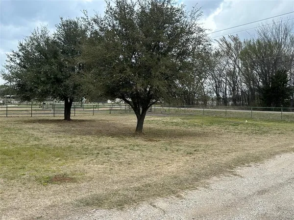 $225,000 | 212 Rose Circle, Gordonville, TX 76245
