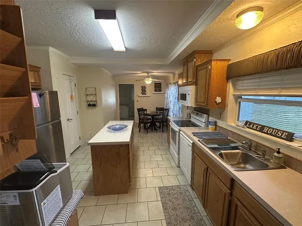 $225,000 | 212 Rose Circle, Gordonville, TX 76245