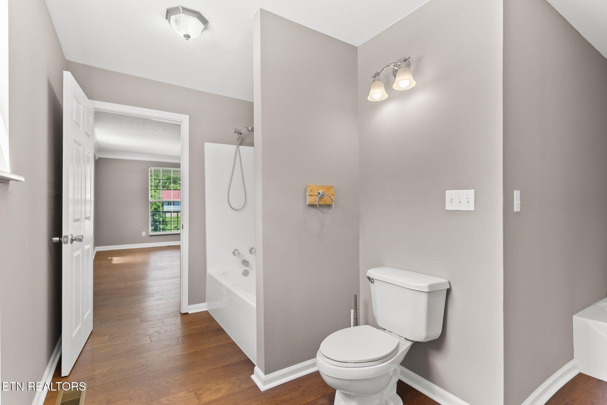 168 Church Road La Follette, TN 37766 - Photo 7 of 54 Primary Bedroom Ensuite Bathroom