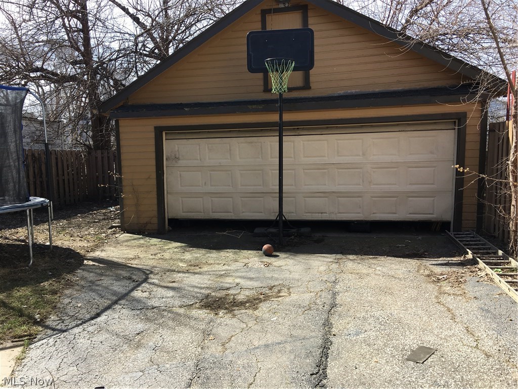 1748 Noble Road Cleveland, OH 44112 - Photo 27 of 27