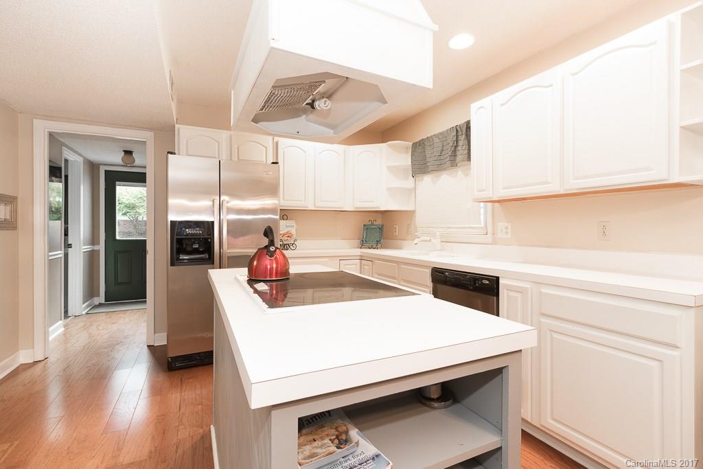 12200 Painted Tree Road Charlotte, NC 28226 - Photo 2 of 15 Gallery Image 2