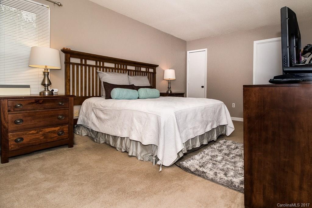 12200 Painted Tree Road Charlotte, NC 28226 - Photo 11 of 15 Gallery Image 11