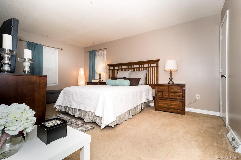12200 Painted Tree Road Charlotte, NC 28226 - Photo 10 of 15 Gallery Image 10