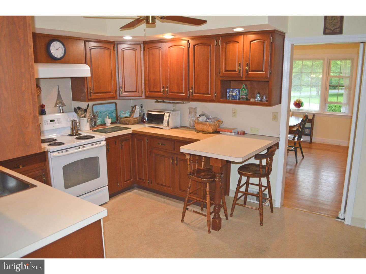 222 Ridgewood Road Media, PA 19063 - Photo 6 of 21 Kitchen