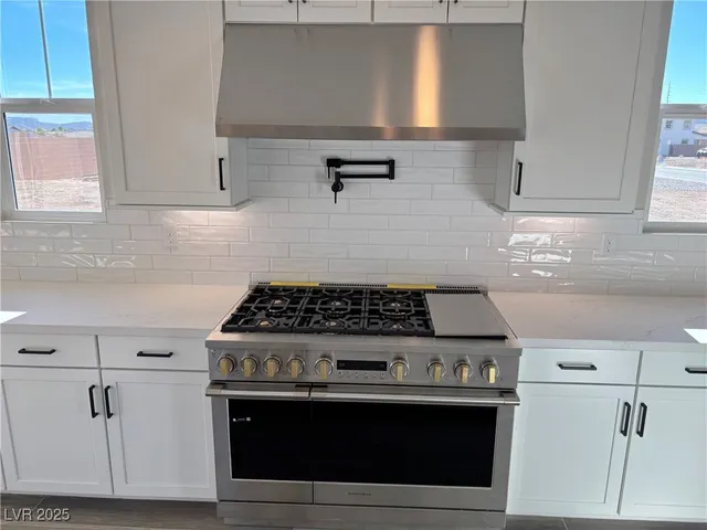 $865,950 | 8836 Spencer Garrett Street, Las Vegas, NV 89113