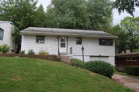 1513 Ridgelawn Avenue Flint, MI 48503 - Photo 2 of 10 20125184-1.JPG