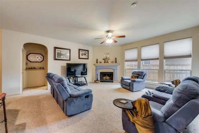 $2,200 | 10928 Hawks Landing Road, Fort Worth, TX 76052