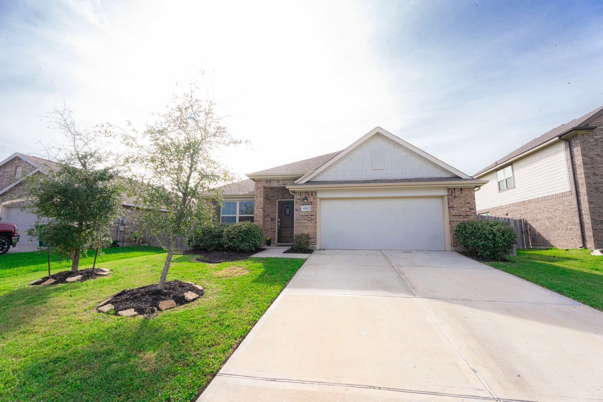 650 Harbor Colony Lane La Marque, TX 77568 - Photo 2 of 34