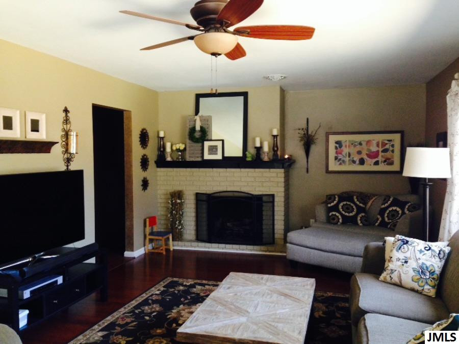 3385 Pine Ridge Drive Jackson, MI 49201 - Photo 8 of 36 Photo 8