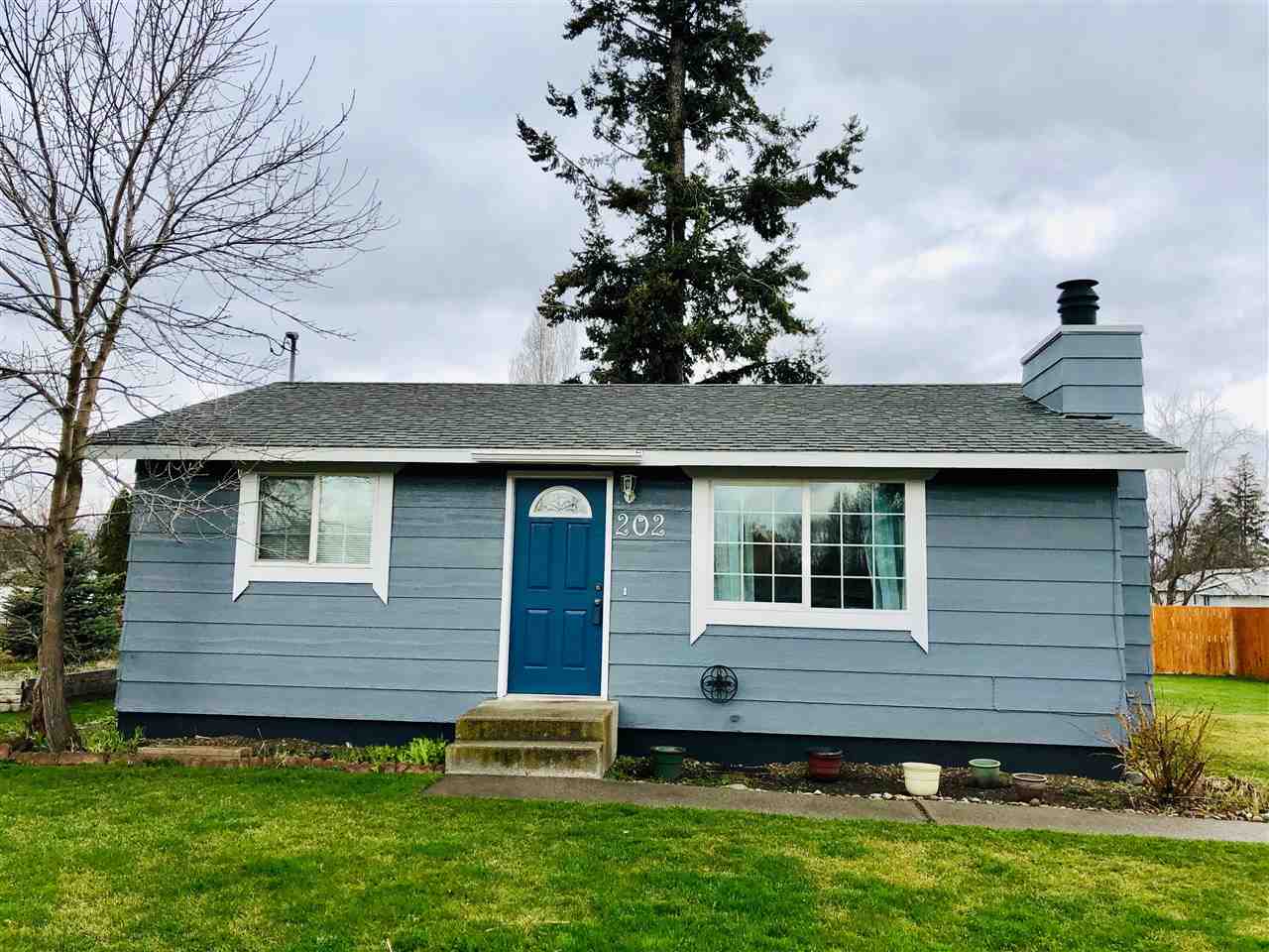 202 South Long Road Greenacres, WA 99016 - Photo 1 of 12 Gallery Image 1