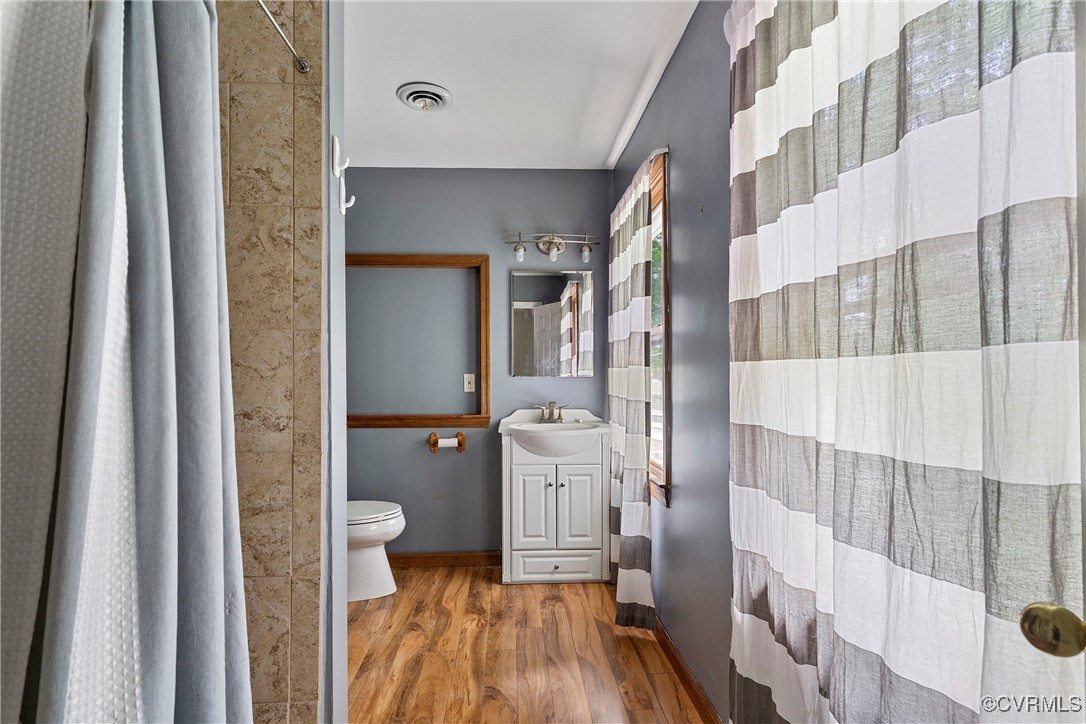 3125 Nahant Road Midlothian, VA 23112 - Photo 33 of 36 a bathroom with a sink and toilet