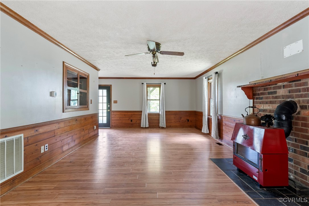 3125 Nahant Road Midlothian, VA 23112 - Photo 5 of 36 a view of a livingroom with furniture hardwood floor and staircase