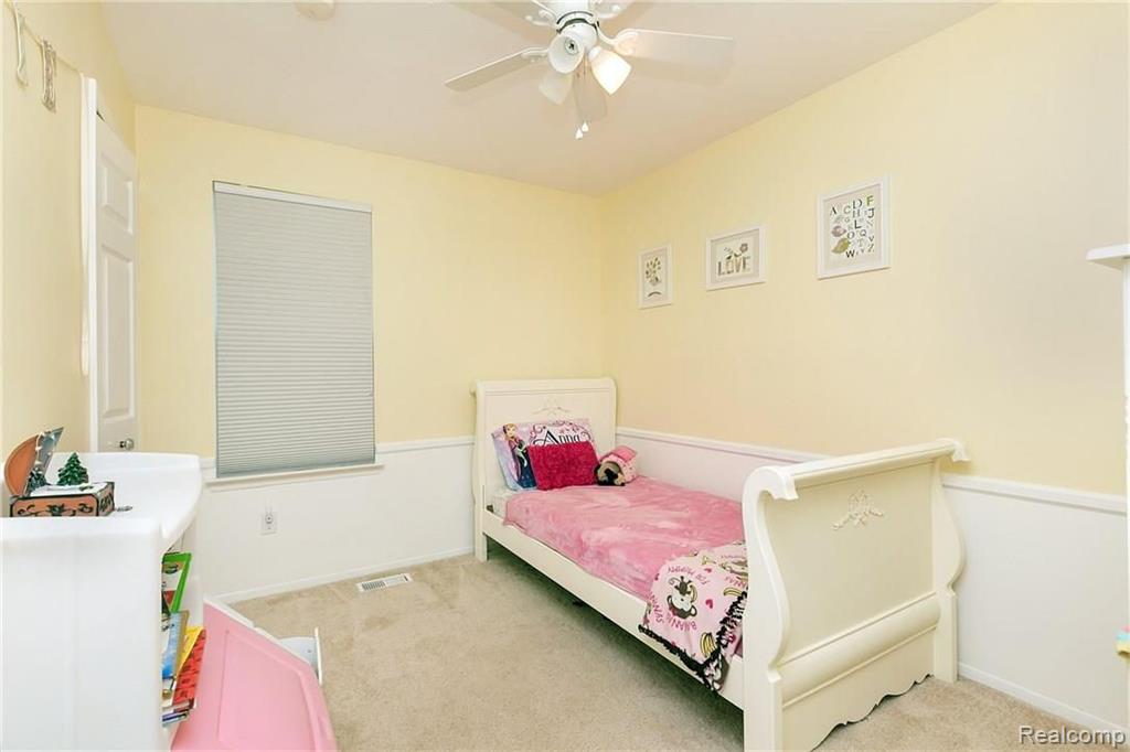 623 Bolinger Street Rochester Hills, MI 48307 - Photo 21 of 36