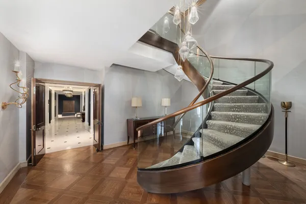 a view of entryway