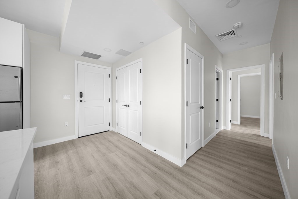 157 Chestnut Street, Unit 401 Chelsea, MA 02150 - Photo 10 of 13