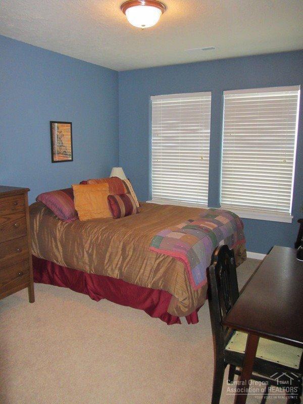 61546 Tall Tree Court Bend, OR 97702 - Photo 7 of 17 Additional Photo