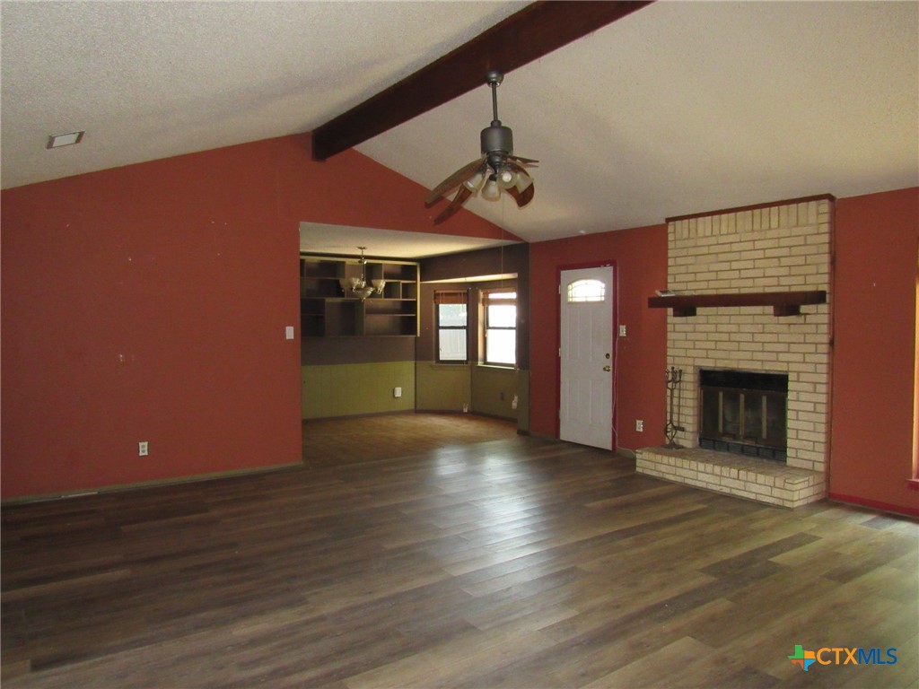 604 Colonial Lane Killeen, TX 76543 - Photo 3 of 14 LIVING ROOM