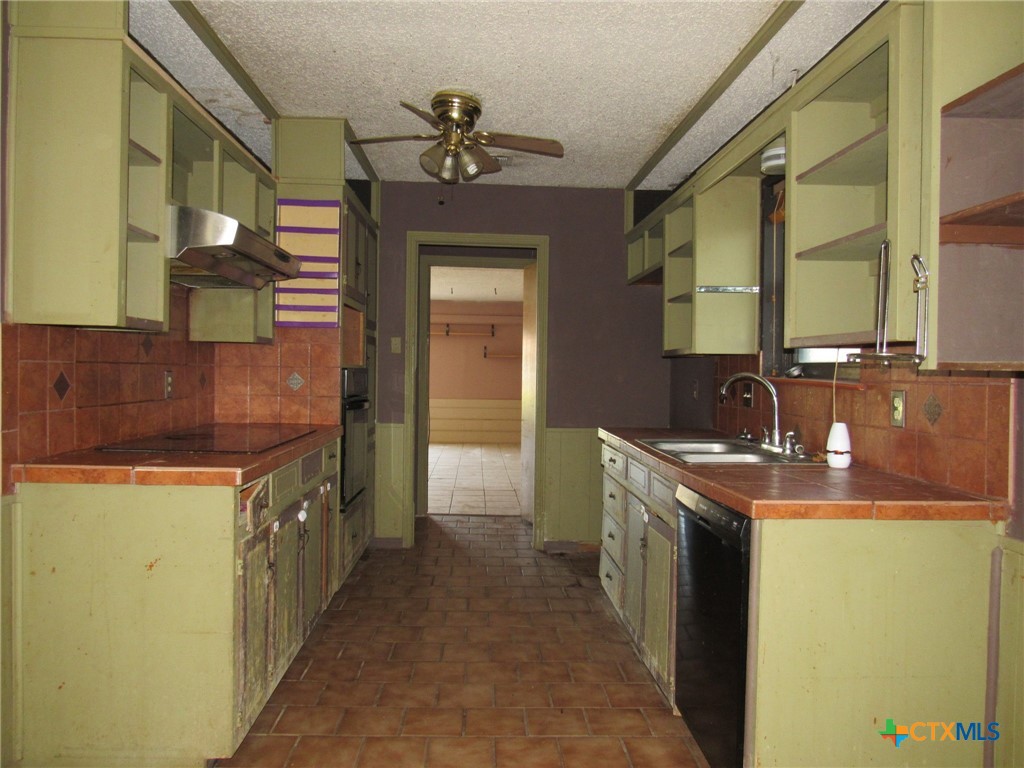 604 Colonial Lane Killeen, TX 76543 - Photo 5 of 14 KITCHEN