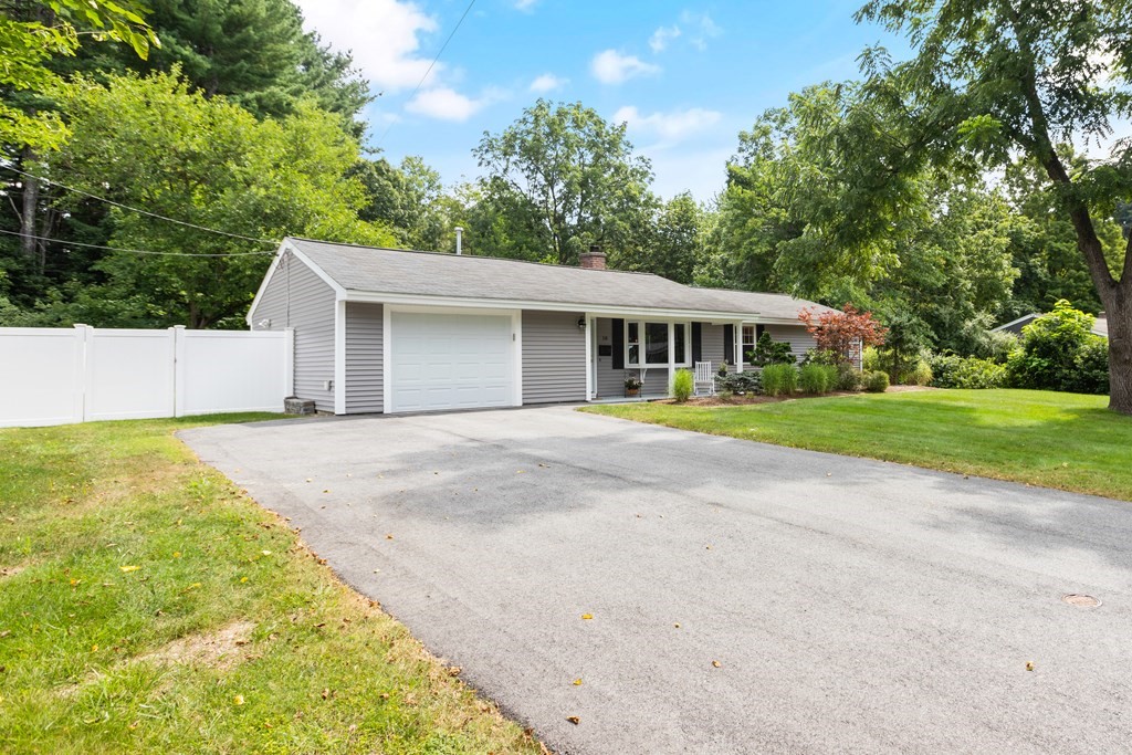 18 Temi Road Chelmsford, MA 01824 - Photo 3 of 25